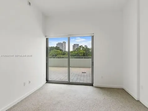 1600 SW 1 Avenue Miami FL 33129