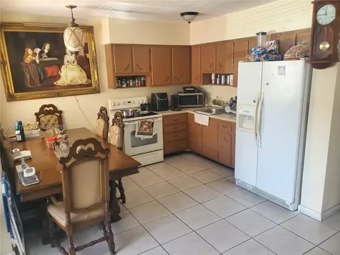 2644 SW 28th Court Miami FL 33133