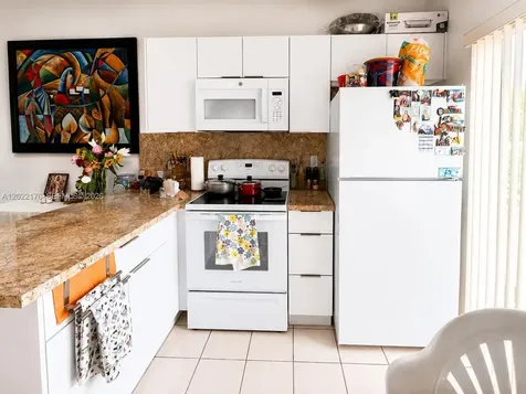 7603 W 29th Lane Hialeah FL 33018