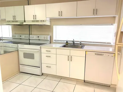 17011 N Bay Road Sunny Isles Beach FL 33160