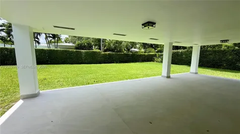 7700 SW 52nd Court Miami FL 33143