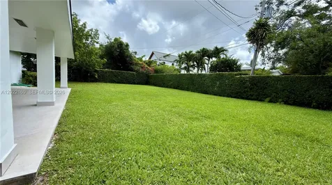 7700 SW 52nd Court Miami FL 33143