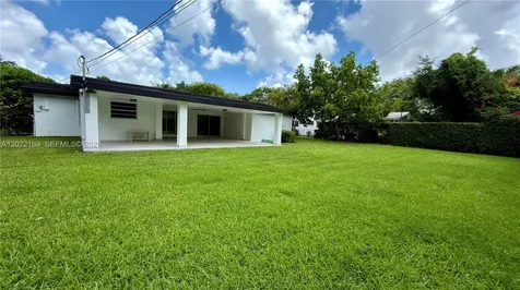7700 SW 52nd Court Miami FL 33143