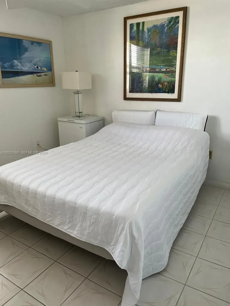 211 S Ocean Drive Hollywood FL 33019