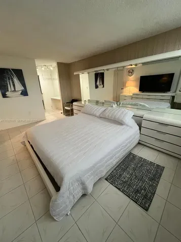 211 S Ocean Drive Hollywood FL 33019