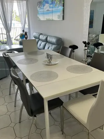 211 S Ocean Drive Hollywood FL 33019