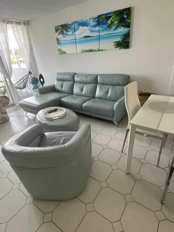 211 S Ocean Drive Hollywood FL 33019