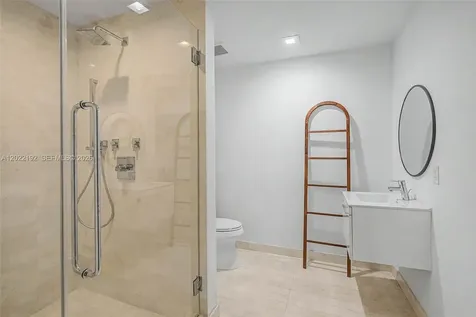 17111 Biscayne Boulevard North Miami Beach FL 33160