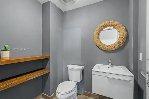 17111 Biscayne Boulevard North Miami Beach FL 33160