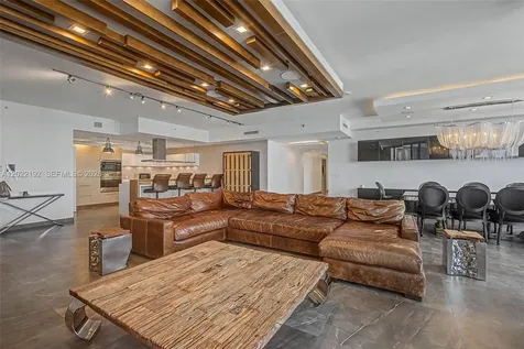 17111 Biscayne Boulevard North Miami Beach FL 33160