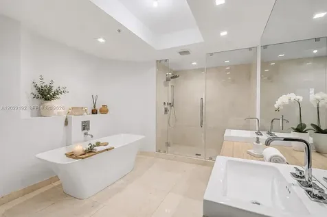 17111 Biscayne Boulevard North Miami Beach FL 33160
