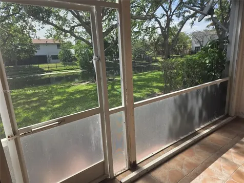9521 NW 42nd Street Sunrise FL 33351