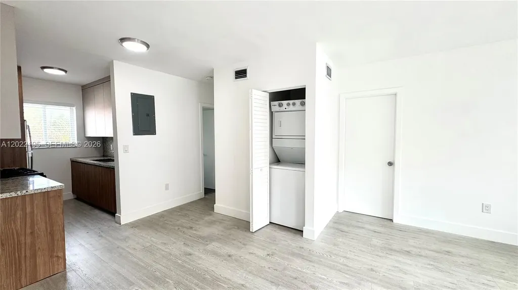 660 Lenox Avenue Miami Beach FL 33139