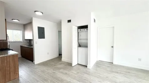 660 Lenox Avenue Miami Beach FL 33139