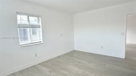 660 Lenox Avenue Miami Beach FL 33139