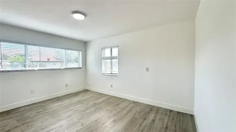 660 Lenox Avenue Miami Beach FL 33139