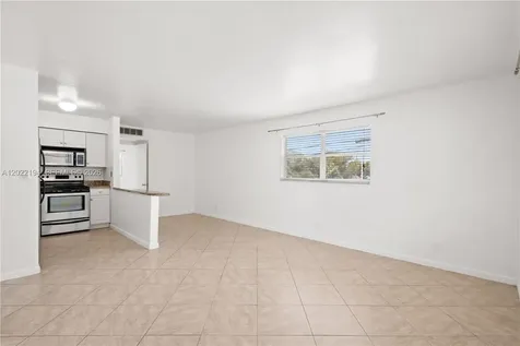 4051 NE 13th Avenue Oakland Park FL 33334