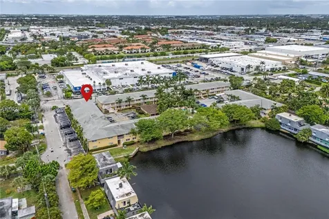 4051 NE 13th Avenue Oakland Park FL 33334