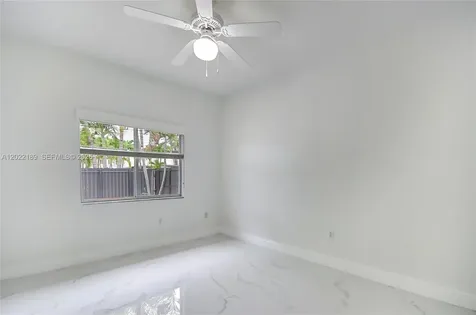 15548 SW 19th Lane Miami FL 33185