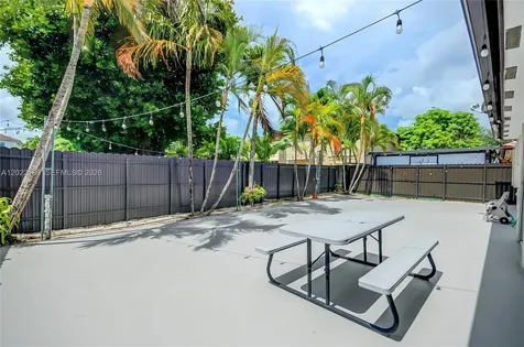 15548 SW 19th Lane Miami FL 33185