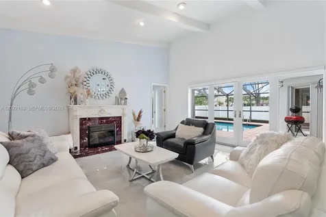 1001 SW 93rd Avenue Plantation FL 33324