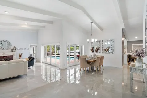1001 SW 93rd Avenue Plantation FL 33324