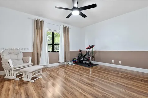 1001 SW 93rd Avenue Plantation FL 33324