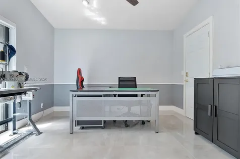 1001 SW 93rd Avenue Plantation FL 33324