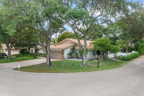 1001 SW 93rd Avenue Plantation FL 33324