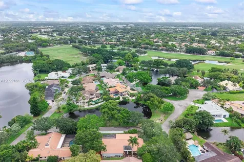 1001 SW 93rd Avenue Plantation FL 33324