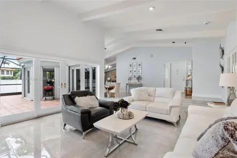 1001 SW 93rd Avenue Plantation FL 33324