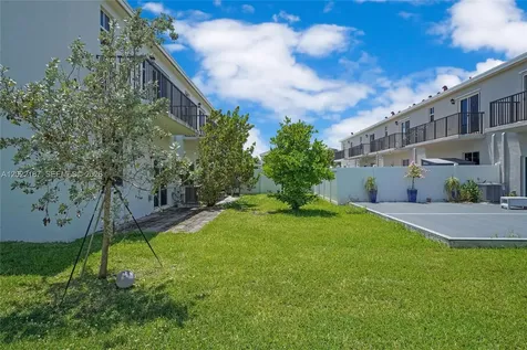 763 SE 17th Street Homestead FL 33034