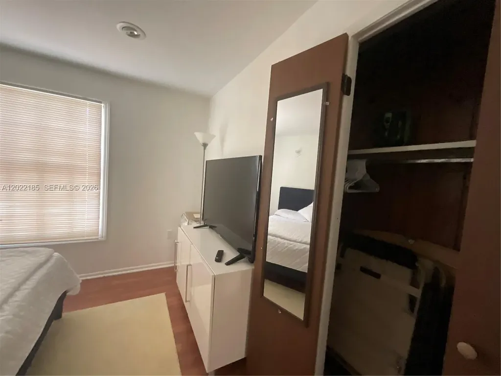 1206 Tyler Street Hollywood FL 33019