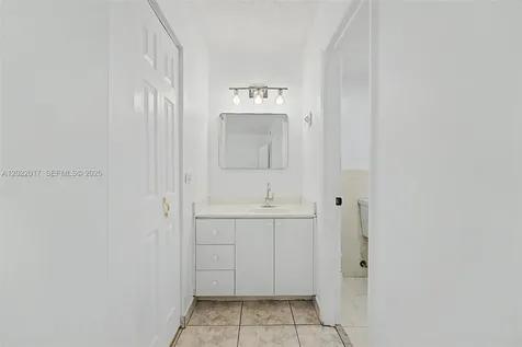 1950 W 54th Street Hialeah FL 33012