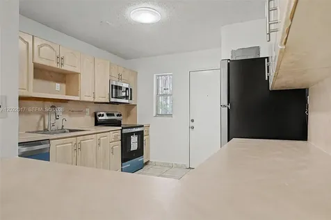 1950 W 54th Street Hialeah FL 33012