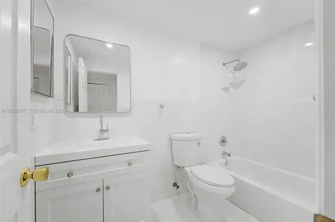1950 W 54th Street Hialeah FL 33012