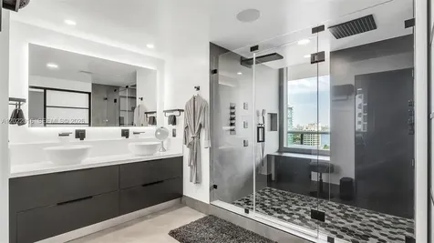 5875 Collins Avenue Miami Beach FL 33140