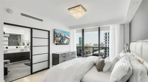 5875 Collins Avenue Miami Beach FL 33140