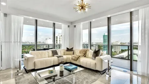 5875 Collins Avenue Miami Beach FL 33140