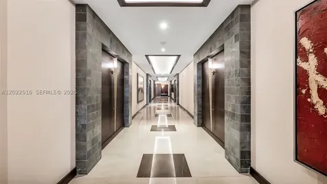 5875 Collins Avenue Miami Beach FL 33140