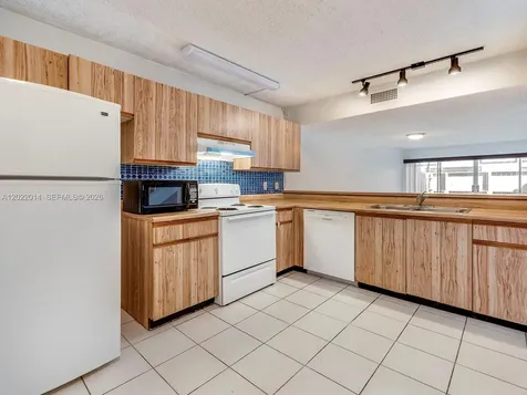 1351 NW 124th Avenue Pembroke Pines FL 33026