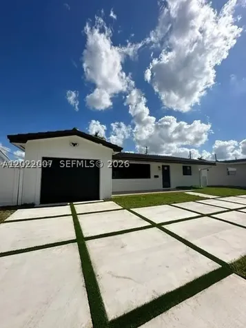 4901 Washington Street Hollywood FL 33021