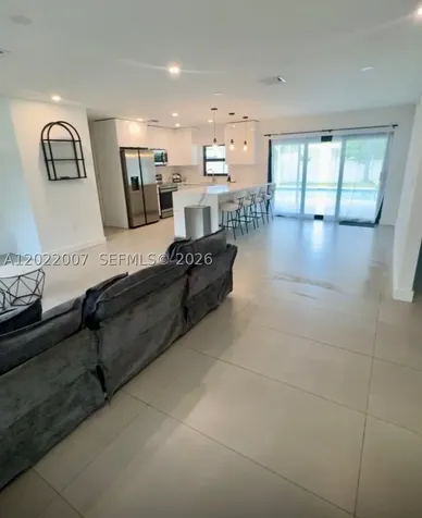 4901 Washington Street Hollywood FL 33021