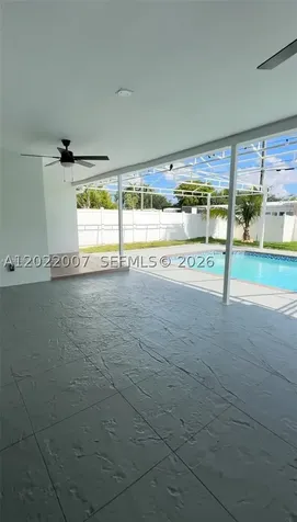 4901 Washington Street Hollywood FL 33021