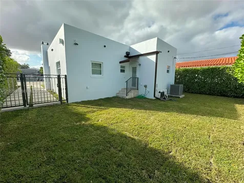 2209 Red Road Coral Gables FL 33155