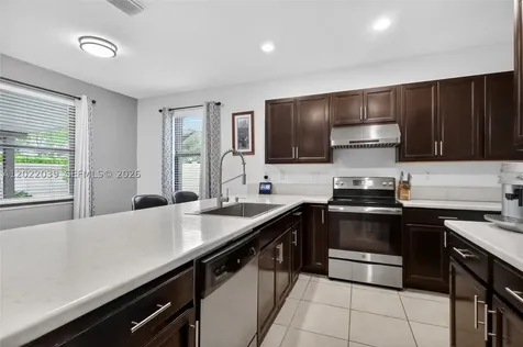 10400 W 35 Way Hialeah FL 33018