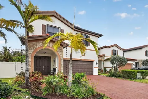 10400 W 35 Way Hialeah FL 33018