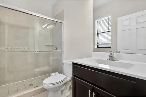 10400 W 35 Way Hialeah FL 33018