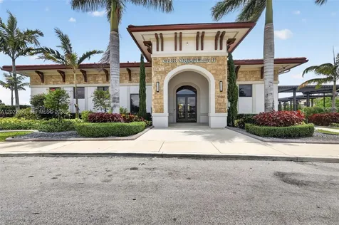 10400 W 35 Way Hialeah FL 33018