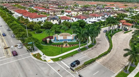 10400 W 35 Way Hialeah FL 33018